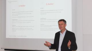 Alfred Schön will mit seinen Vorträgen das Vertrauen zur Exekutive stärken.