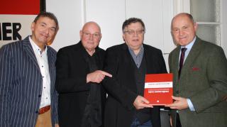 Vereinsobmann Christian Klippl, Intendant Wolfgang Böck, Historiker Gerhard Baumgartner, Nationalratspräsident Wolfgang Sobotka (v.l.).